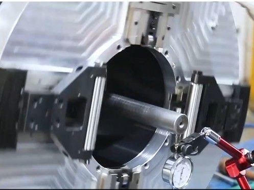 March Expo 3000w 6000w 8,5m 12m vezellasersnijmachine voor kleine pijpen en buizen